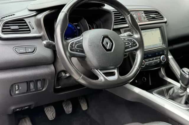 Renault Kadjar (2018) thumbnail 2
