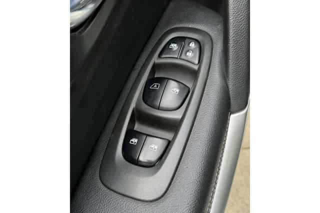 Renault Kadjar (2018) thumbnail 37