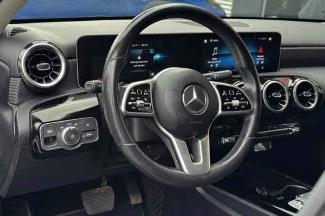 Mercedes-Benz A-Klasse (2019) thumbnail 2