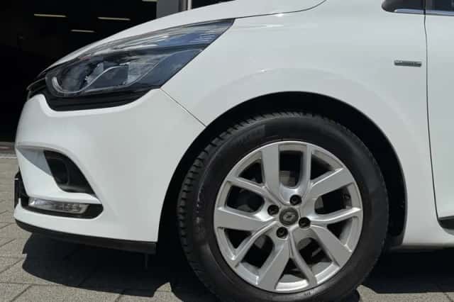 Renault Clio (2019) thumbnail 15