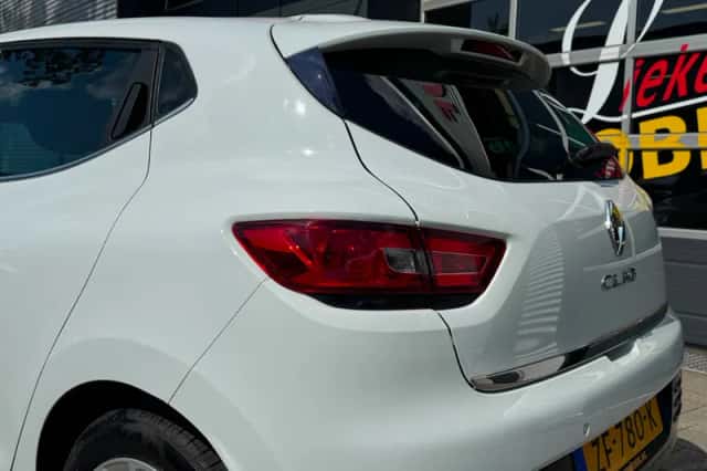 Renault Clio (2019) thumbnail 19