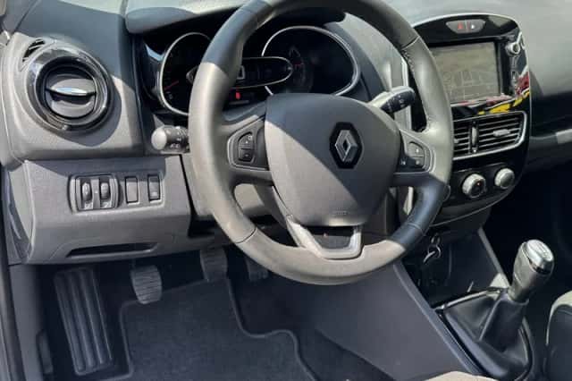 Renault Clio (2019) thumbnail 22