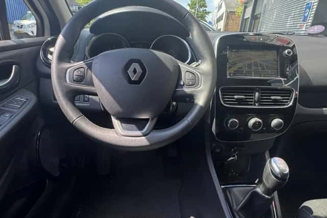 Renault Clio (2019) thumbnail 30