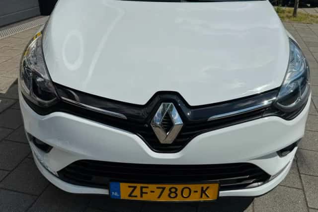 Renault Clio (2019) thumbnail 42