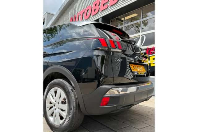 Peugeot 3008 (2020) thumbnail 24