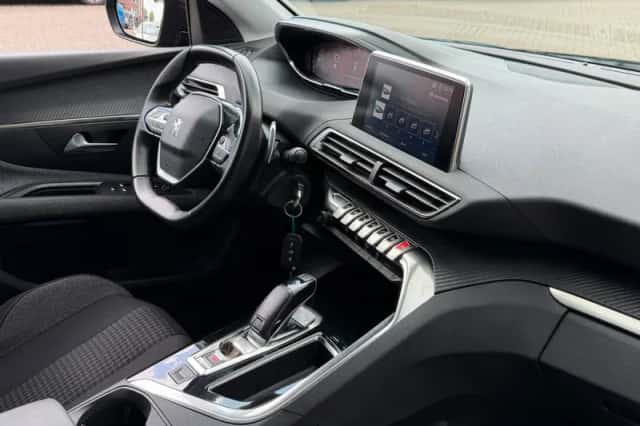 Peugeot 3008 (2020) thumbnail 31