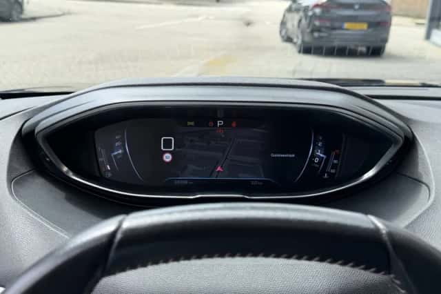 Peugeot 3008 (2020) thumbnail 33