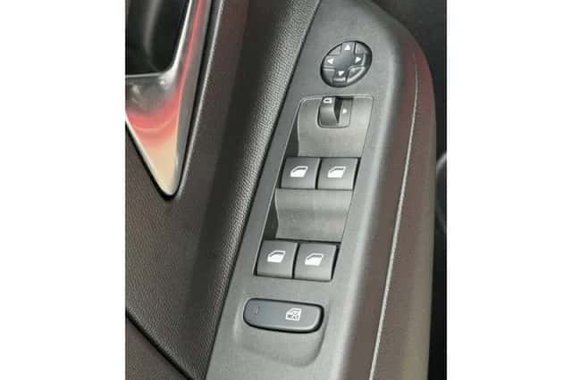 Opel Corsa (2022) thumbnail 44
