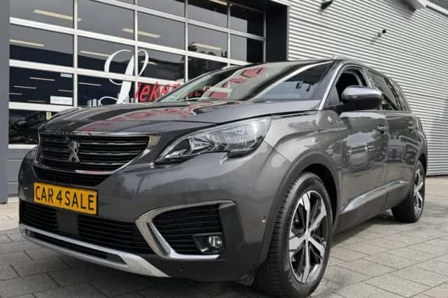 Peugeot 5008 (2020) thumbnail 1