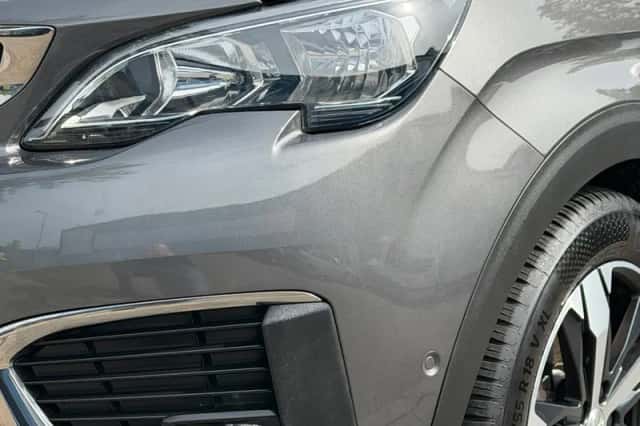 Peugeot 5008 (2020) thumbnail 15
