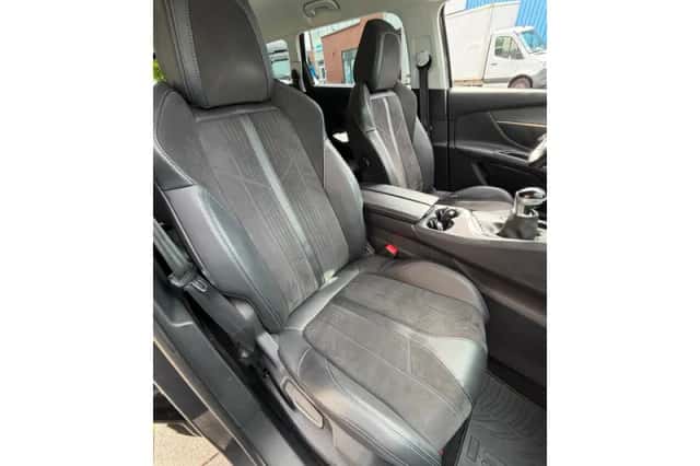 Peugeot 5008 (2020) thumbnail 28