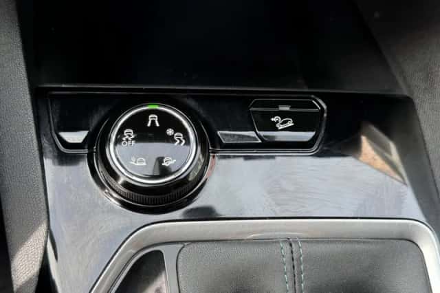 Peugeot 5008 (2020) thumbnail 44