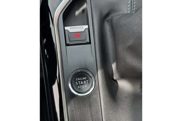 Peugeot 5008 (2020) thumbnail 45