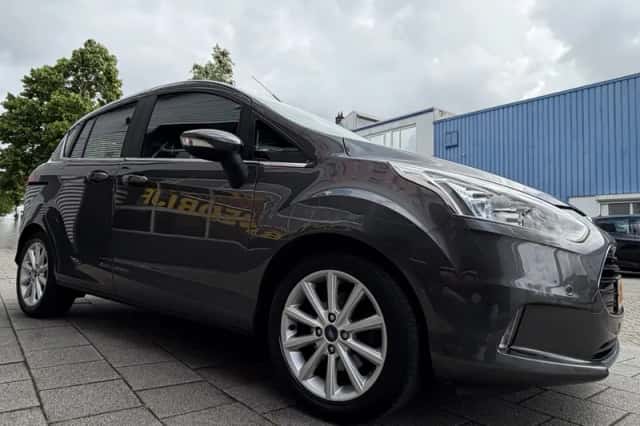 Ford B-Max (2016) thumbnail 11