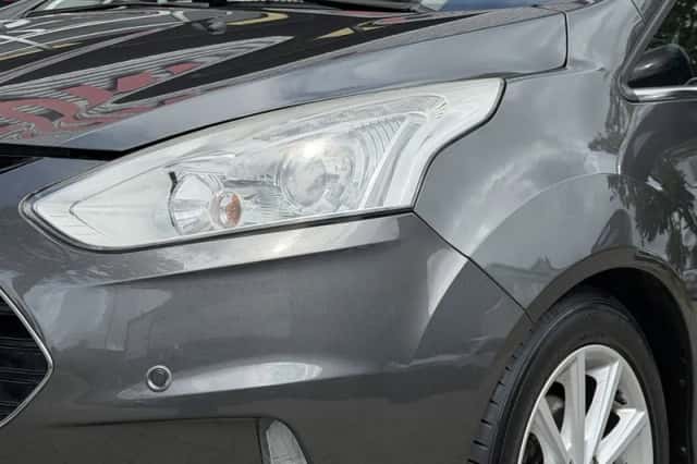 Ford B-Max (2016) thumbnail 16