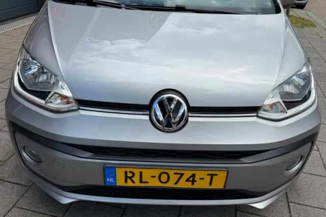 Volkswagen Up! (2018) thumbnail 43
