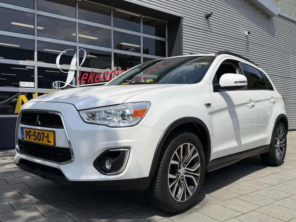 Mitsubishi ASX (2015) — foto 1