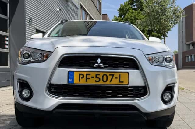 Mitsubishi ASX (2015) thumbnail 11