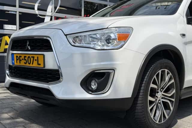 Mitsubishi ASX (2015) thumbnail 12