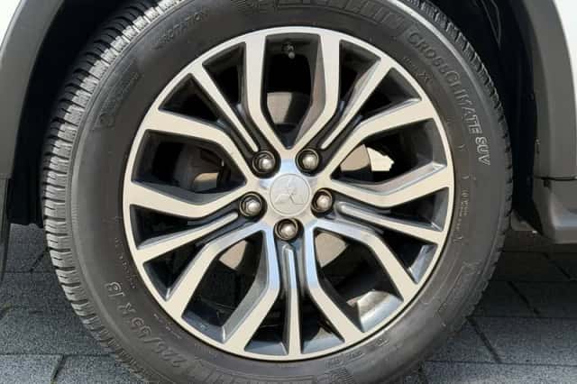 Mitsubishi ASX (2015) thumbnail 17