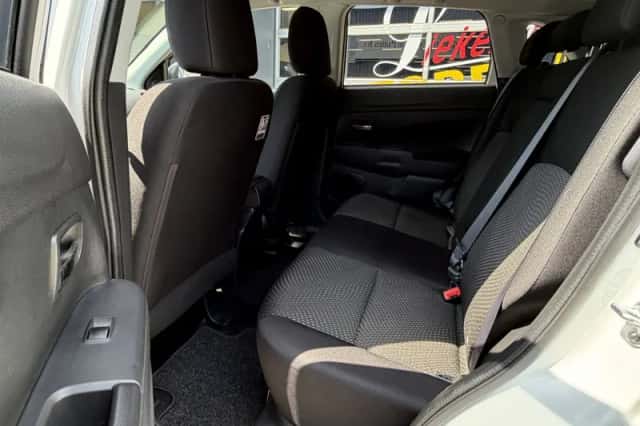 Mitsubishi ASX (2015) thumbnail 26
