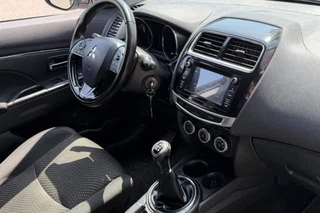 Mitsubishi ASX (2015) thumbnail 29
