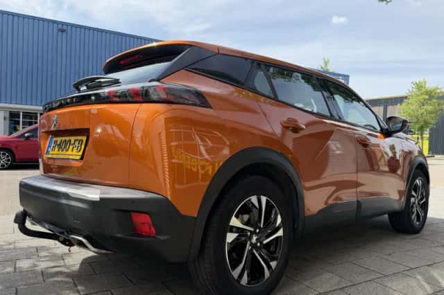 Peugeot 2008 (2020) thumbnail 4