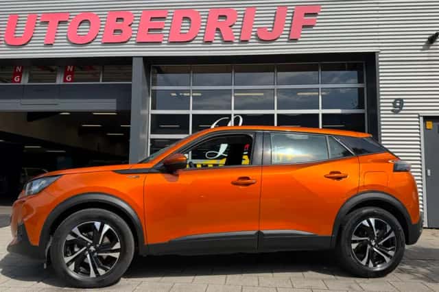 Peugeot 2008 (2020) thumbnail 6