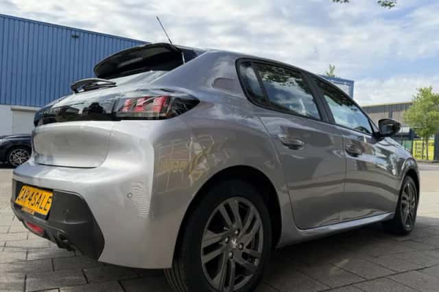 Peugeot 208 (2021) thumbnail 4