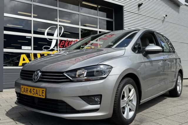 Volkswagen Golf (2017) thumbnail 1