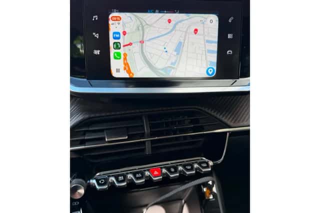 Peugeot 208 (2022) thumbnail 4