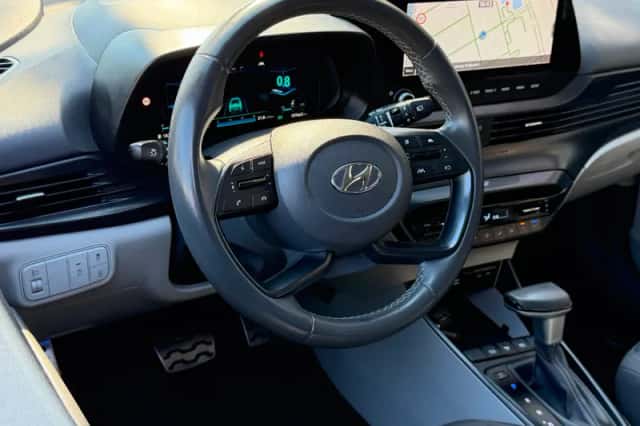 Hyundai Bayon (2022) thumbnail 2