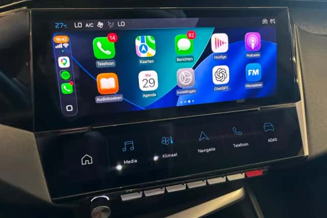 Peugeot 308 (2024) thumbnail 4