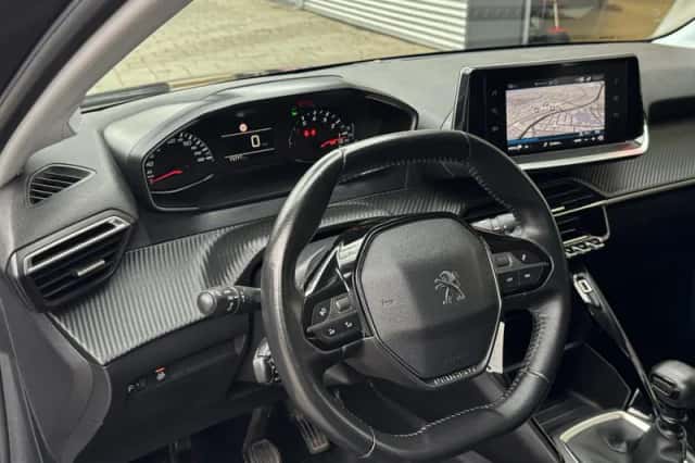Peugeot 208 (2020) thumbnail 2