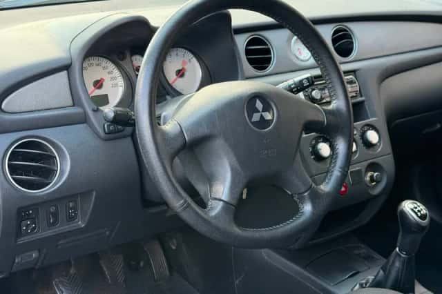 Mitsubishi Outlander (2007) thumbnail 2