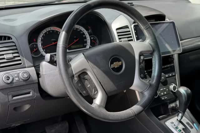 Chevrolet Captiva (2008) thumbnail 2