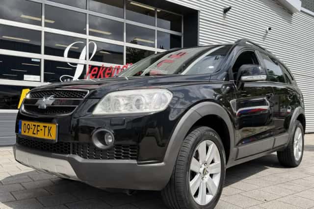 Chevrolet Captiva (2008) thumbnail 6