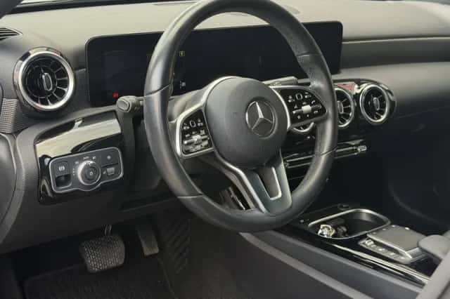 Mercedes-Benz A-Klasse (2020) thumbnail 2