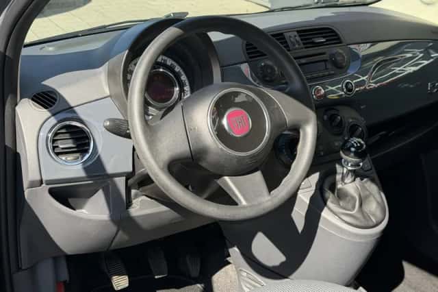 Fiat 500 (2015) thumbnail 2
