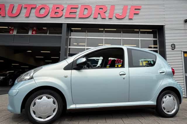 Toyota Aygo (2007) thumbnail 6