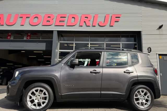 Jeep Renegade (2019) thumbnail 6
