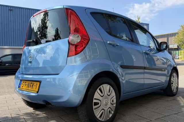 Opel Agila (2010) thumbnail 4