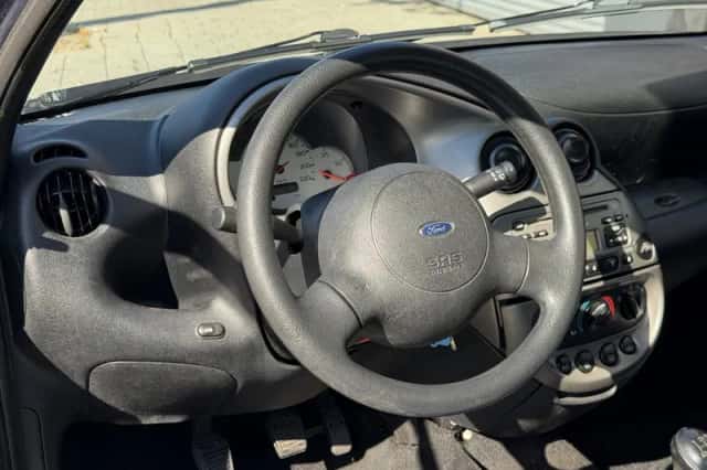 Ford Ka (2004) thumbnail 2