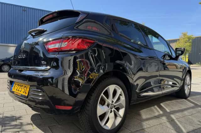 Renault Clio (2016) thumbnail 4