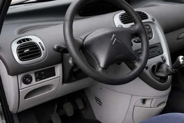 Citroën Xsara Picasso (2004) thumbnail 2