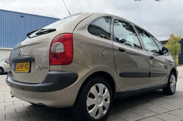 Citroën Xsara Picasso (2004) thumbnail 4