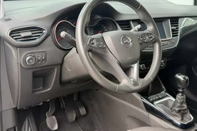 Opel Crossland (2024) thumbnail 2