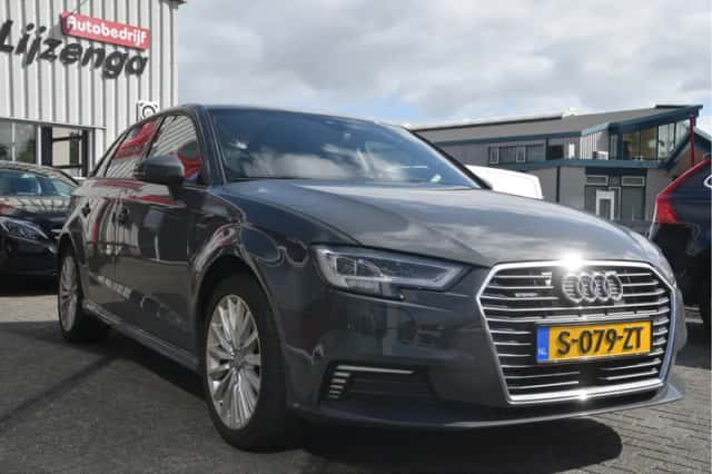 Audi A3 (2018) thumbnail 3