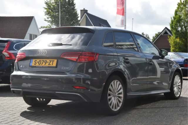 Audi A3 (2018) thumbnail 4