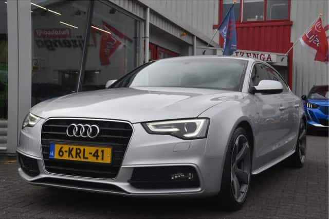Audi A5 (2013) thumbnail 2